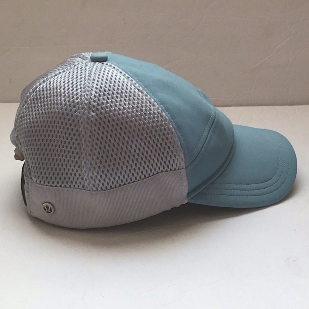 Lululemon Dash & Splash Cap II in Washed Marsh / Tonic Sea